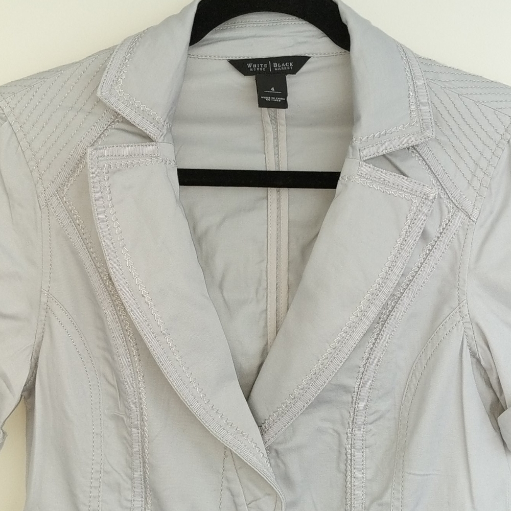 White House Black Market jacket top pockets